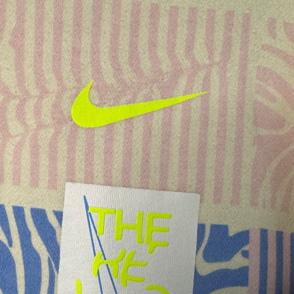 Nike Women's Pastel Striped Sweatshirt - Picture 6 of 12